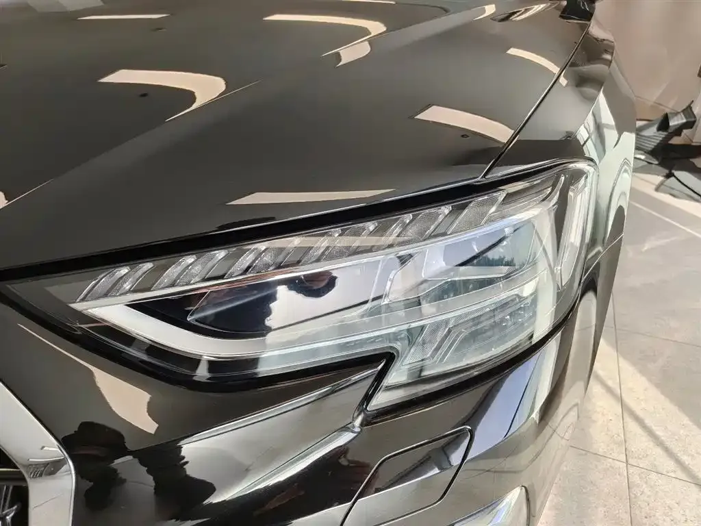 Audi A8 2024 из CN, фото 8