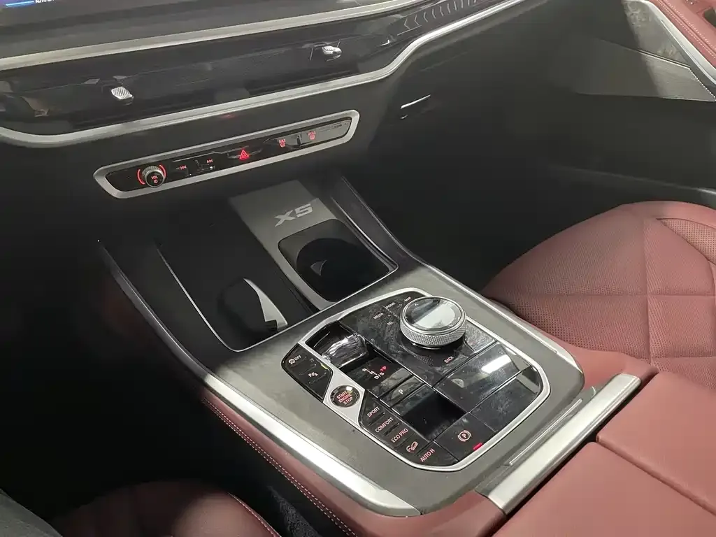 BMW X5 — фото 10