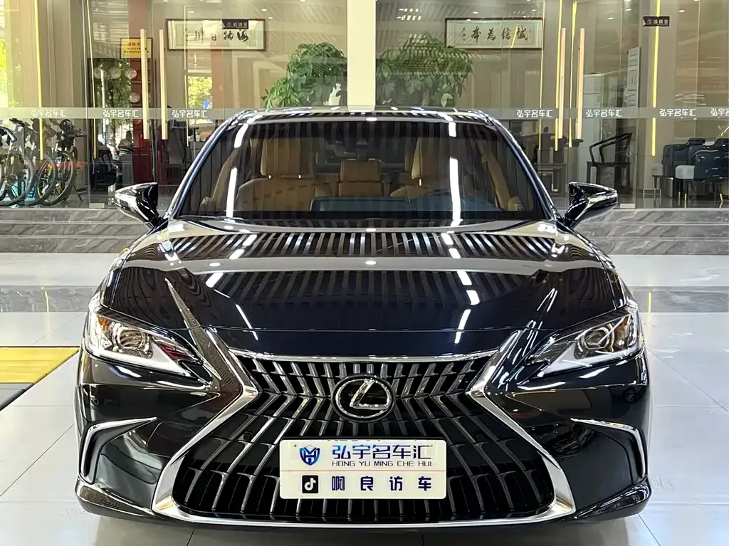 Lexus ES 2023 из CN, фото 1