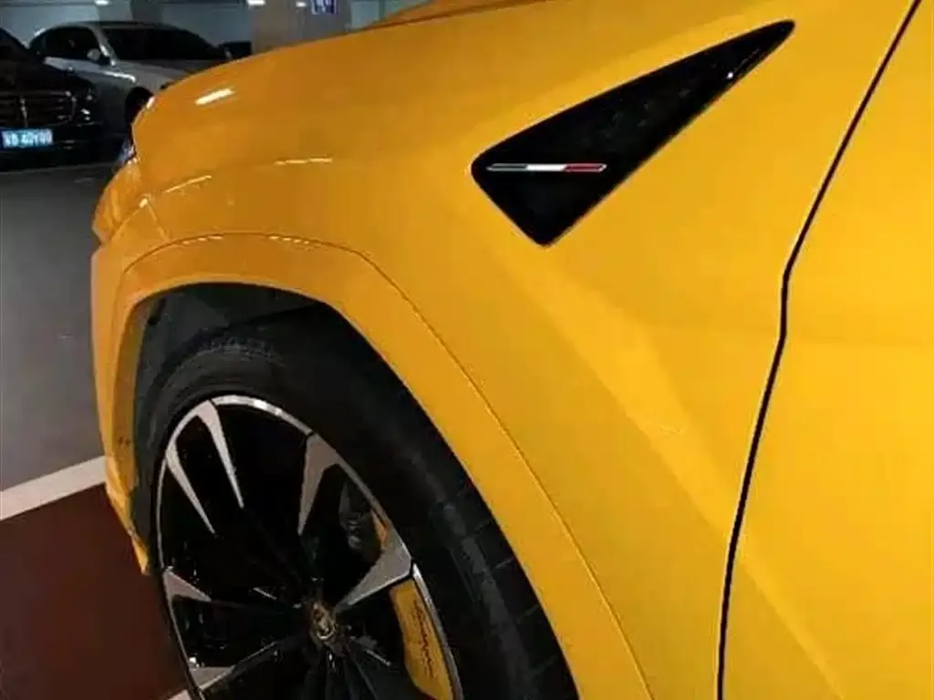 Lamborghini Urus — фото 7