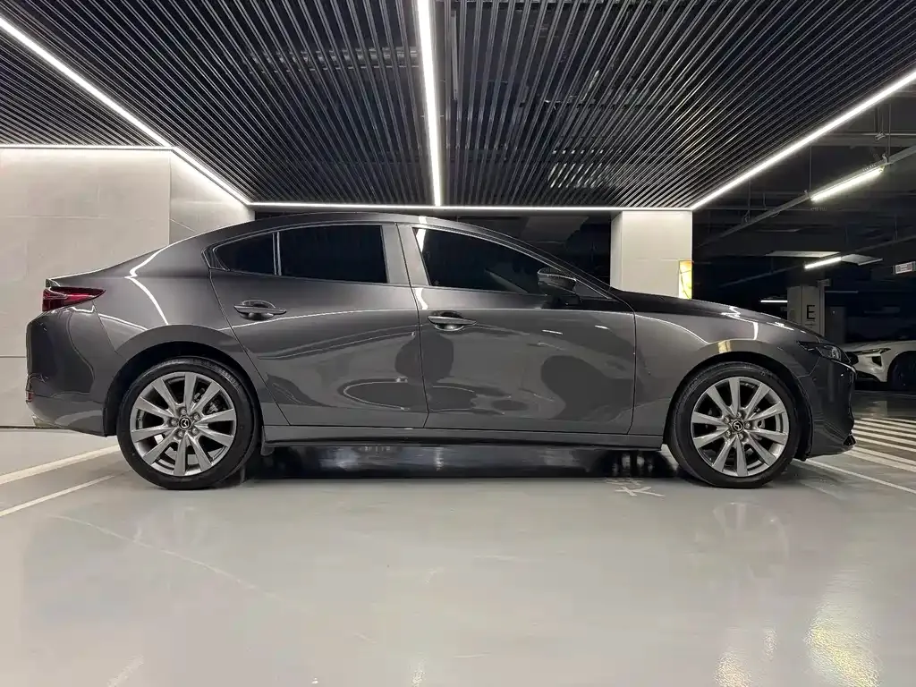 Mazda 3 Axela 2023 из CN, фото 3