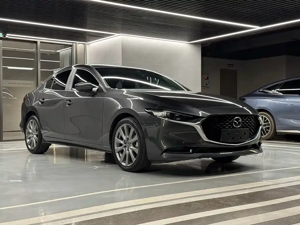 Mazda 3 Axela 2023 из CN, фото 4