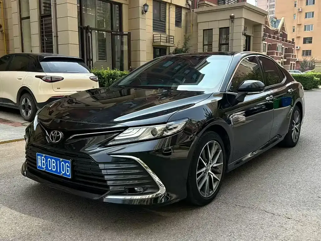 Toyota Camry 2022 из CN, фото 1