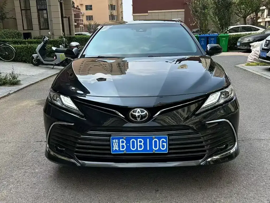 Toyota Camry 2022 из CN, фото 2