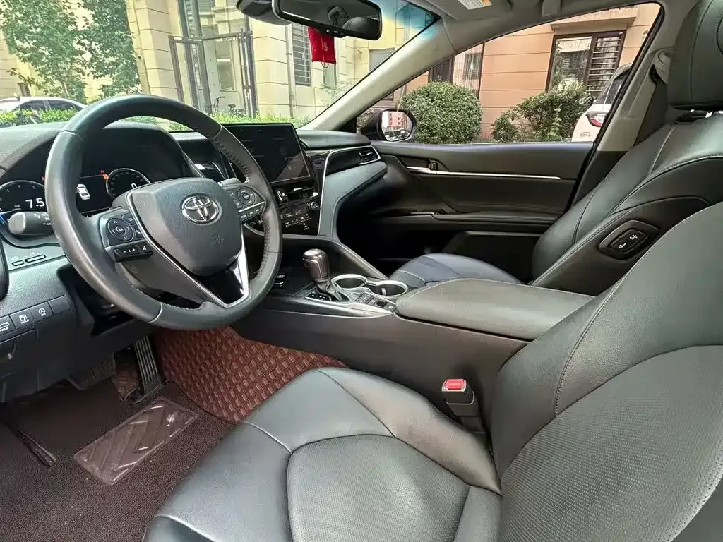 Toyota Camry 2022 из CN, фото 4