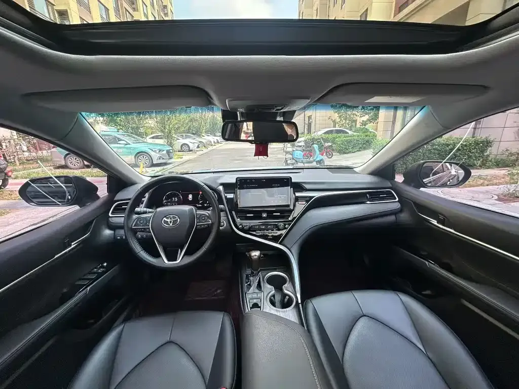 Toyota Camry 2022 из CN, фото 6