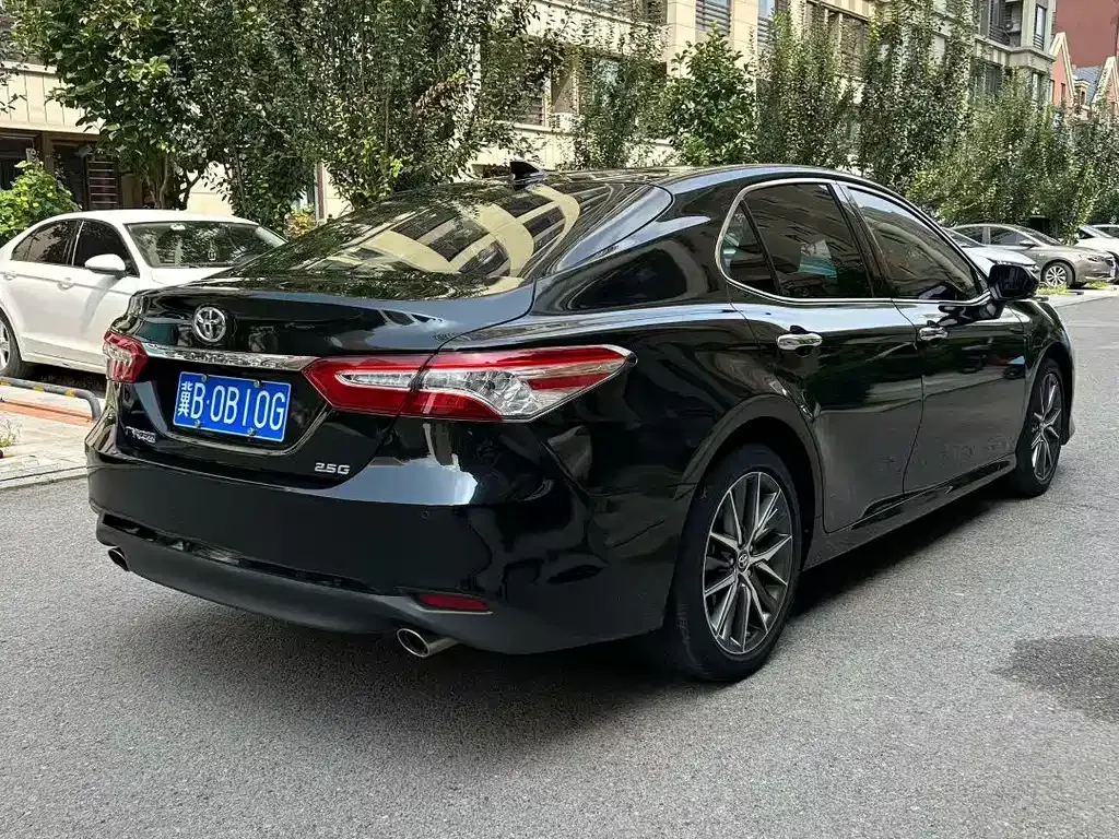 Toyota Camry 2022 из CN, фото 7