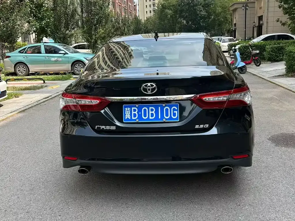 Toyota Camry 2022 из CN, фото 8