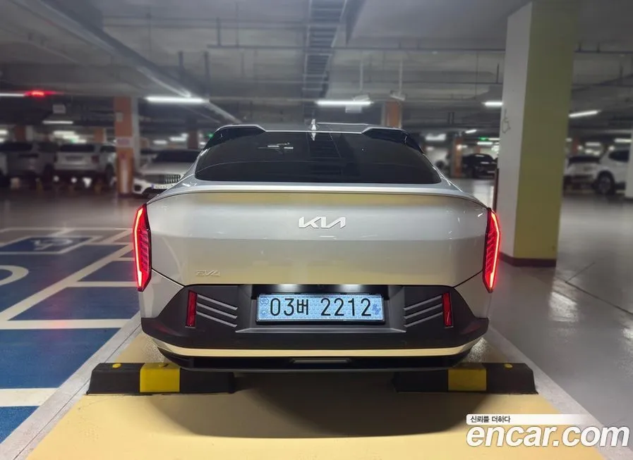 Kia EV4 2025 из KR, фото 2