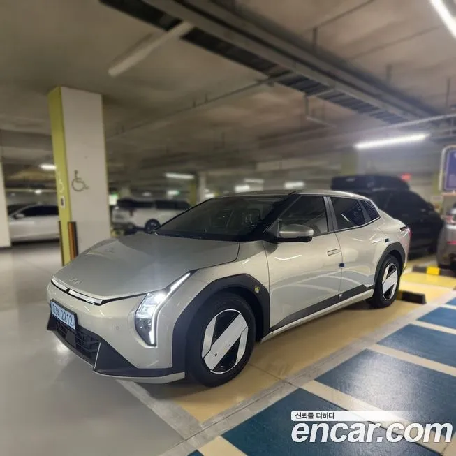 Kia EV4 2025 из KR, фото 6