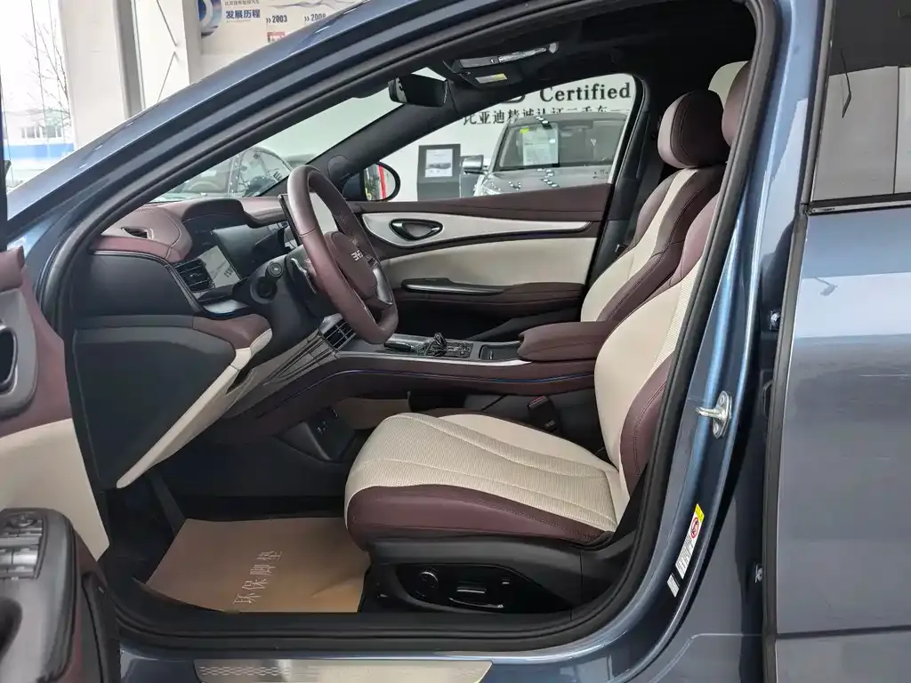 BYD Seal 07 DM-i — фото 7