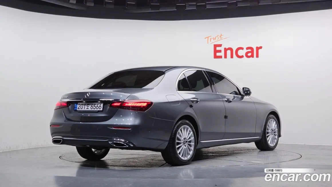 Mercedes-Benz E-Class 2022 из KR, фото 2
