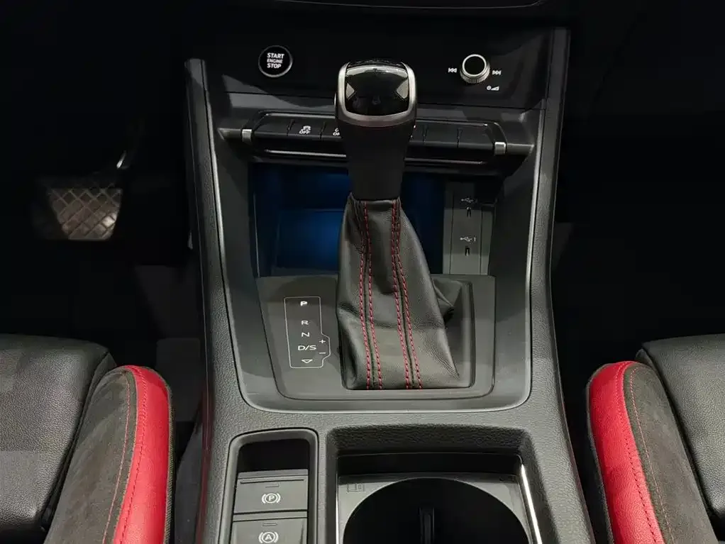 Audi Q3 Sportback 2022 из CN, фото 10