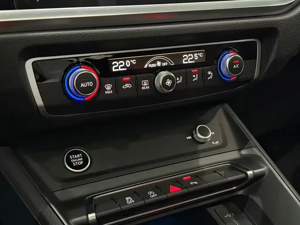 Audi Q3 Sportback 2022 из CN, фото 9