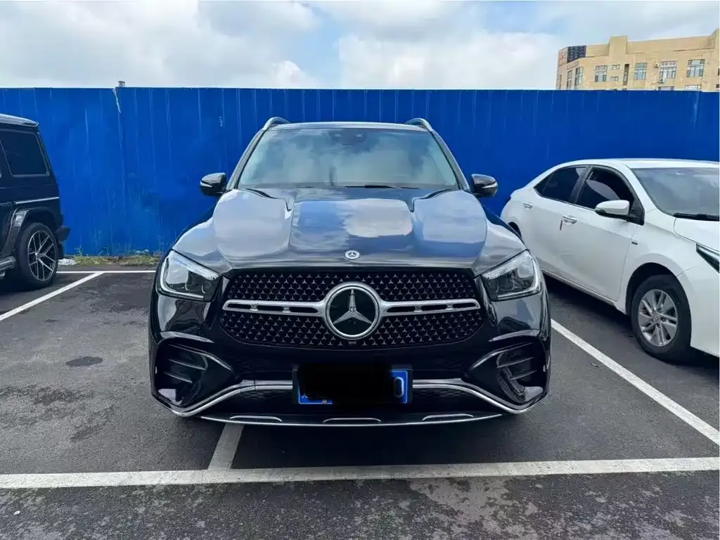 Mercedes-Benz GLE 2023 из CN, фото 2