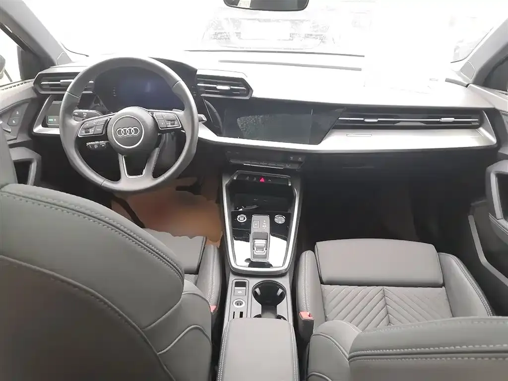 Audi A3 2023 из CN, фото 10