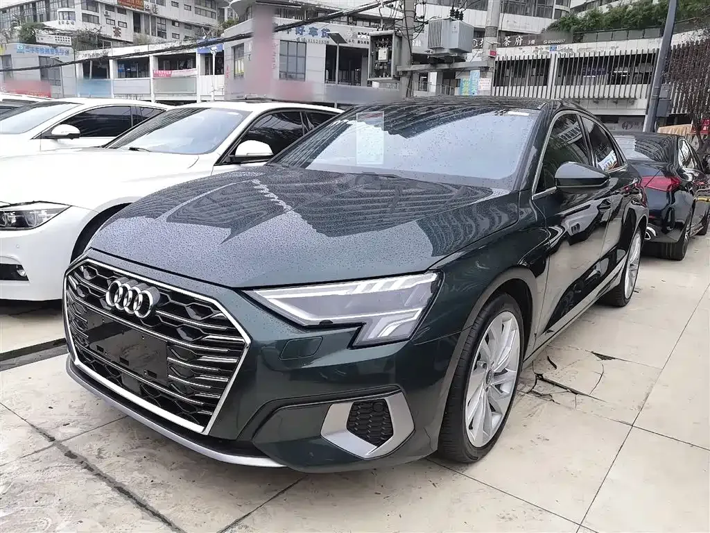 Audi A3 2023 из CN, фото 2