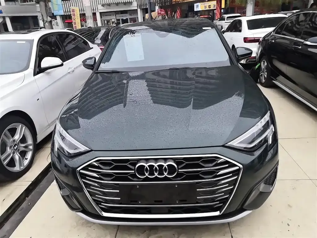 Audi A3 2023 из CN, фото 3