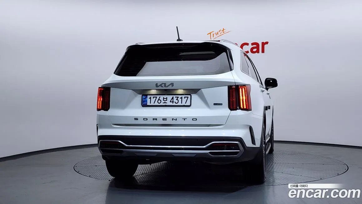 Kia Sorento — фото 4