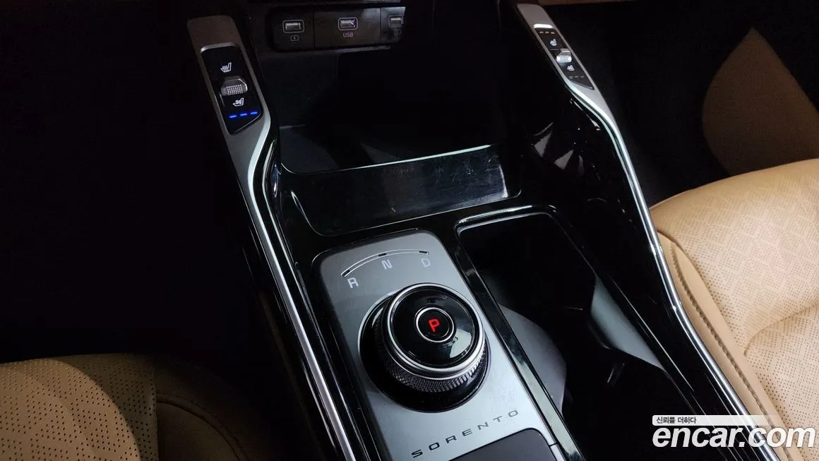 Kia Sorento — фото 9