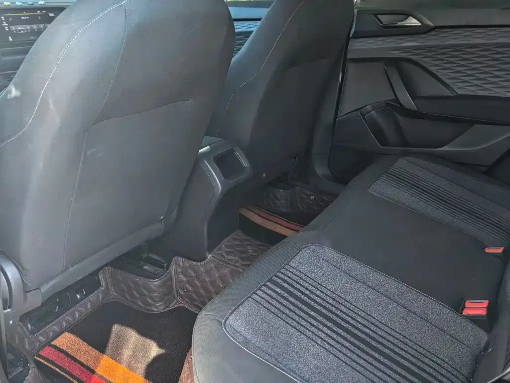 Volkswagen Tharu 2022 из CN, фото 8
