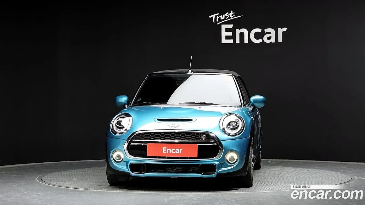 Mini Cooper Convertible 2021 из KR, фото 3