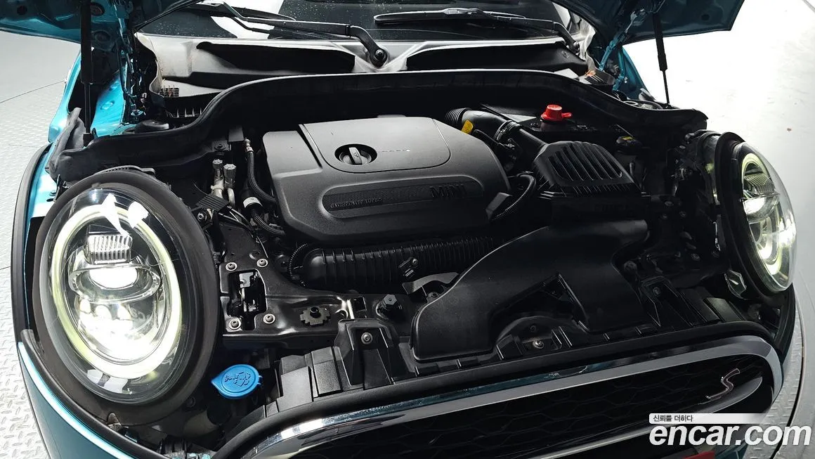 Mini Cooper Convertible 2021 из KR, фото 6