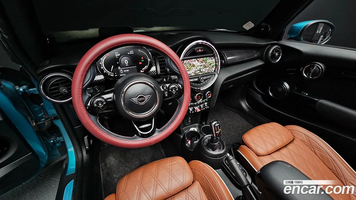 Mini Cooper Convertible 2021 из KR, фото 7