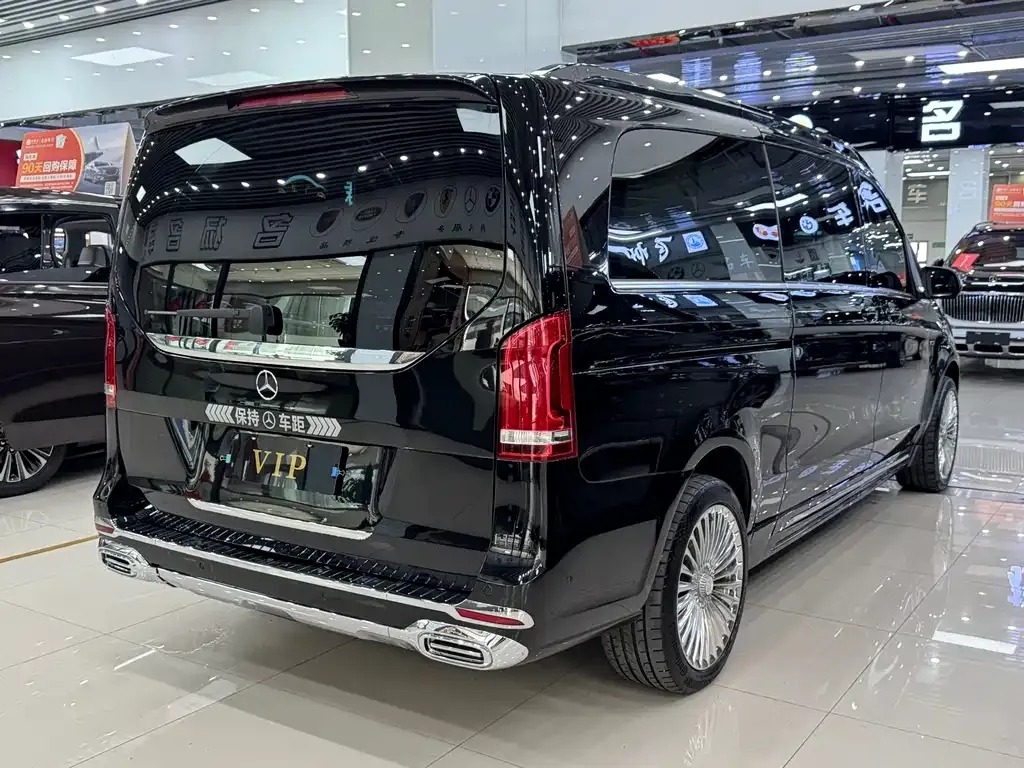 Mercedes-Benz V-Class 2022 из CN, фото 6