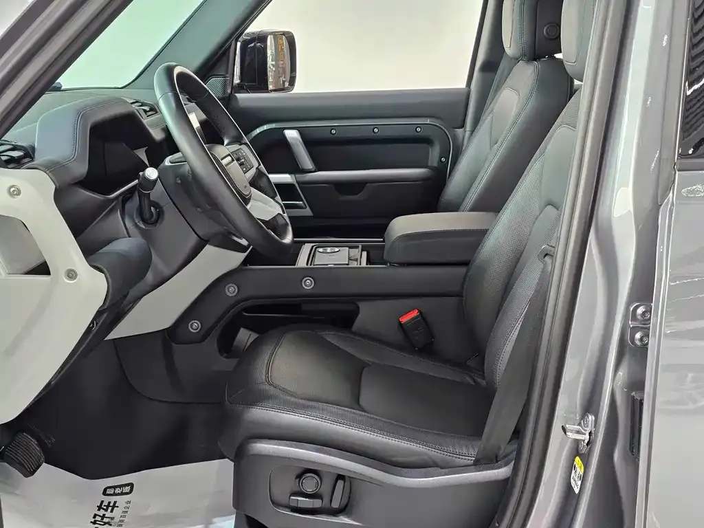 Land Rover Defender 2023 из CN, фото 7
