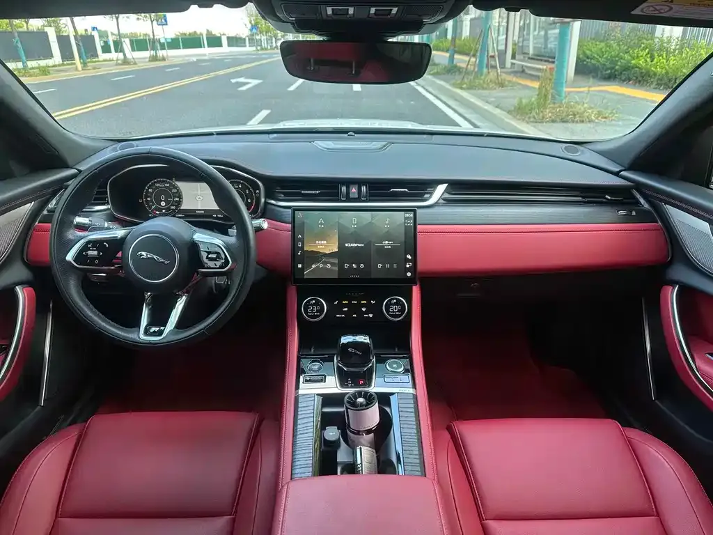 Jaguar XFL 2023 из CN, фото 4