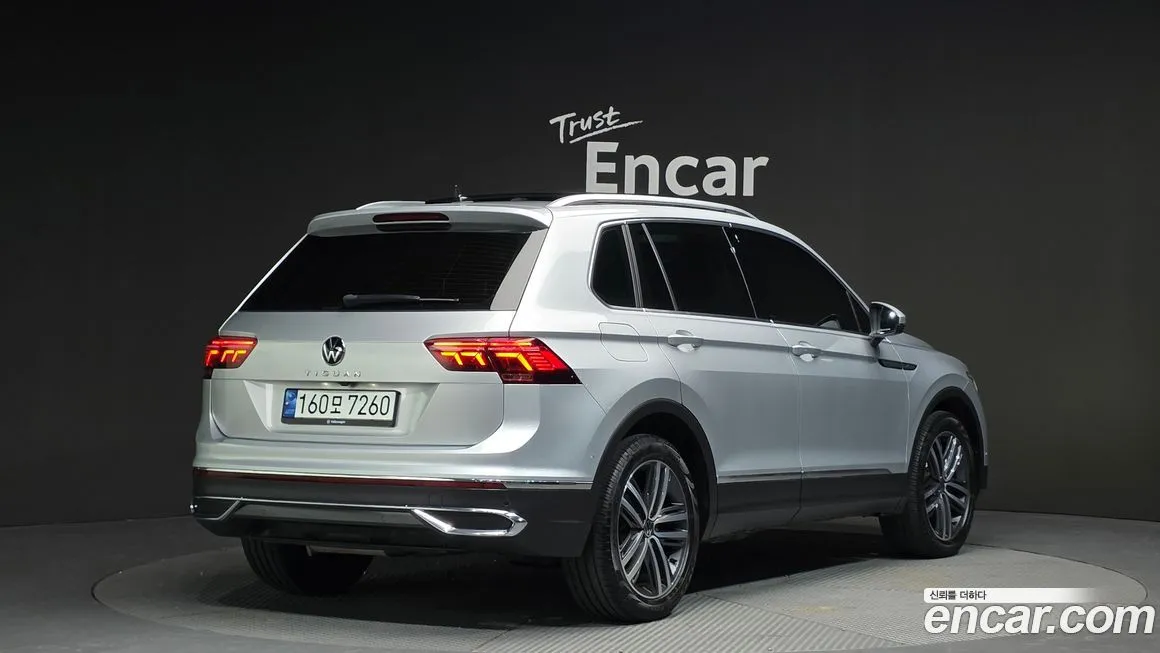 Volkswagen Tiguan — фото 2