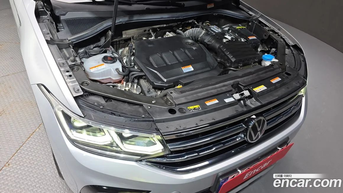 Volkswagen Tiguan — фото 6