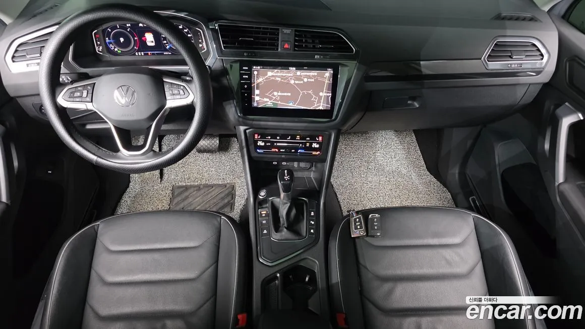 Volkswagen Tiguan — фото 7