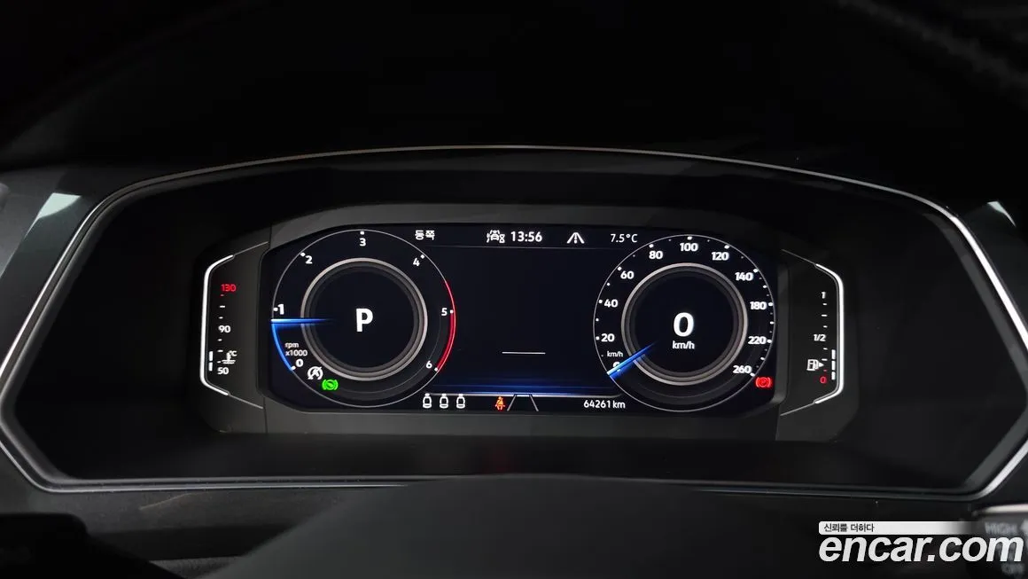 Volkswagen Tiguan — фото 8