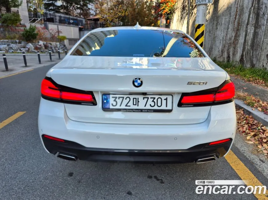 BMW 5-Series 2022 из KR, фото 4