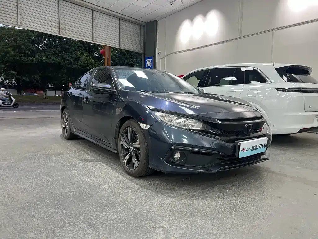 Honda Civic — фото 3
