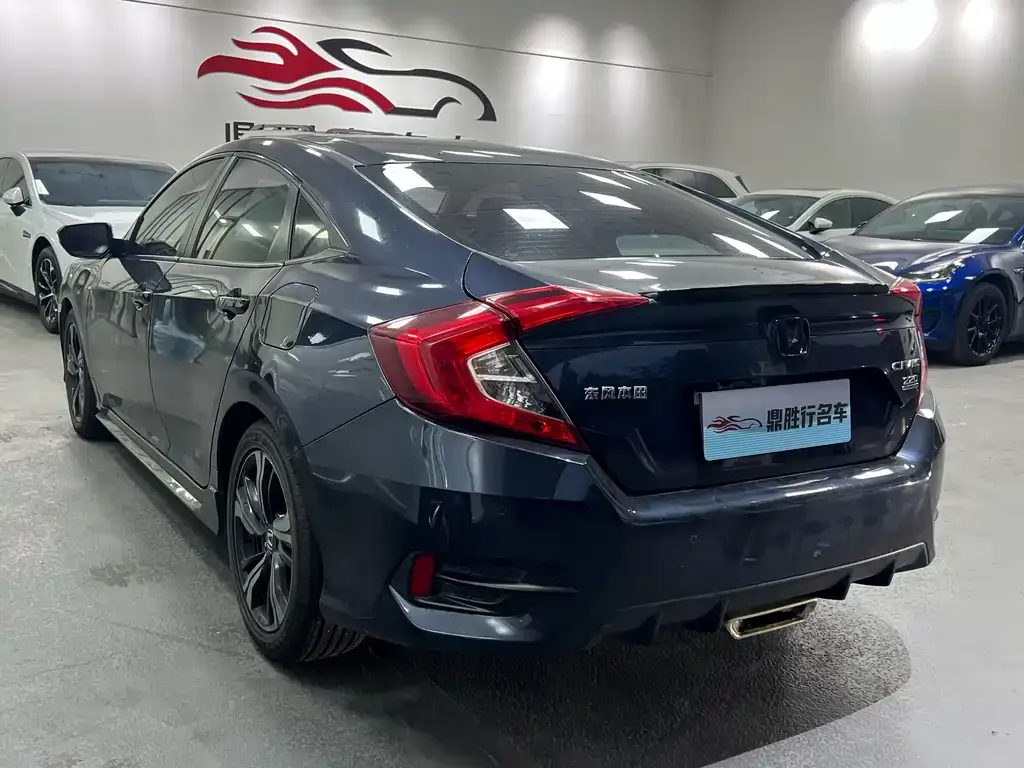 Honda Civic — фото 4