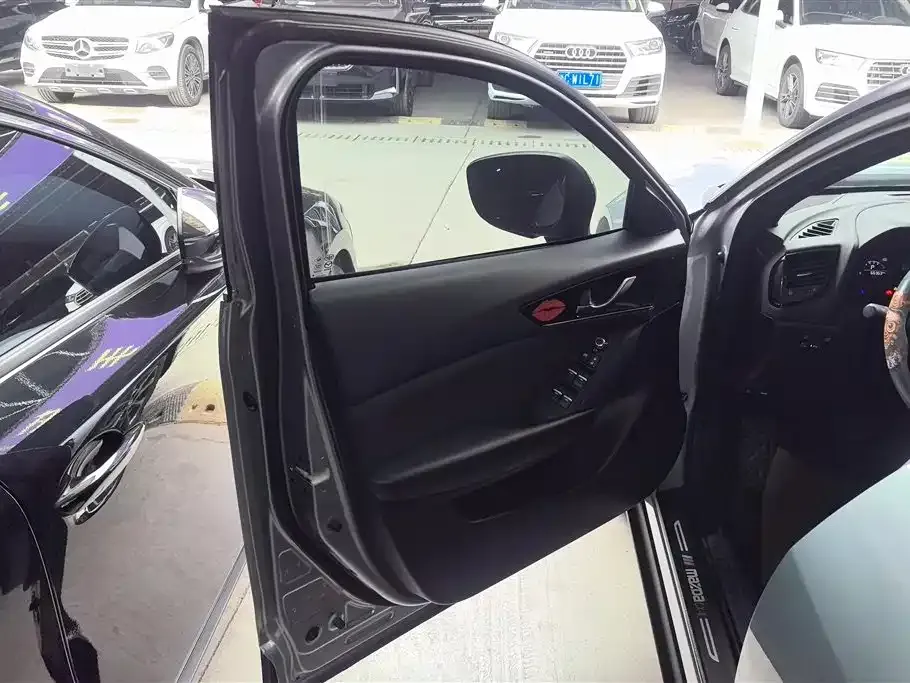 Mazda CX-4 2021 из CN, фото 7