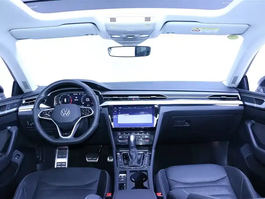 Volkswagen CC 2023 из CN, фото 10