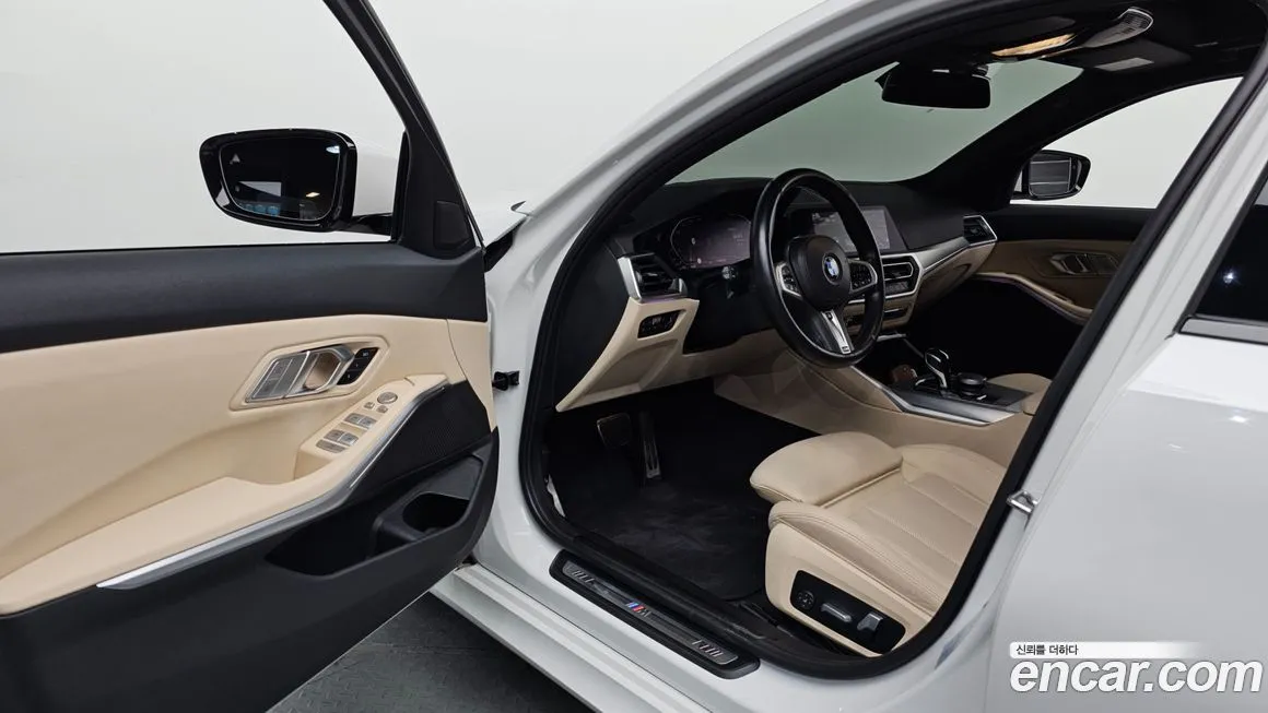 BMW 3-Series 2022 из KR, фото 10