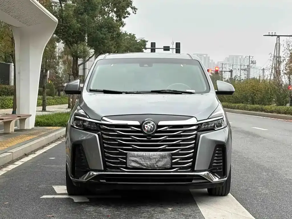 Buick GL8 2022 из CN, фото 3