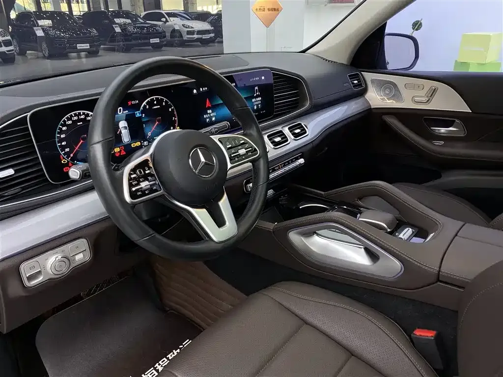 Mercedes-Benz GLE — фото 6