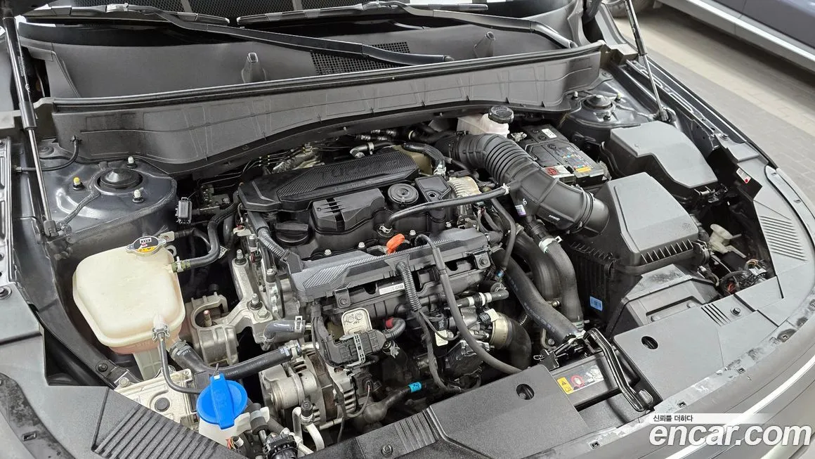Hyundai Kona 2023 из KR, фото 6
