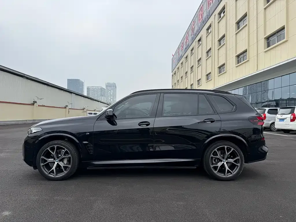 BMW X5 2024 из CN, фото 3