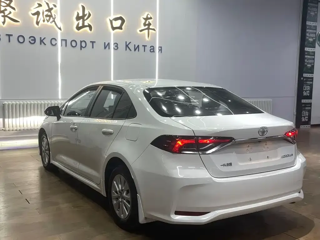 Toyota Corolla 2021 из CN, фото 7