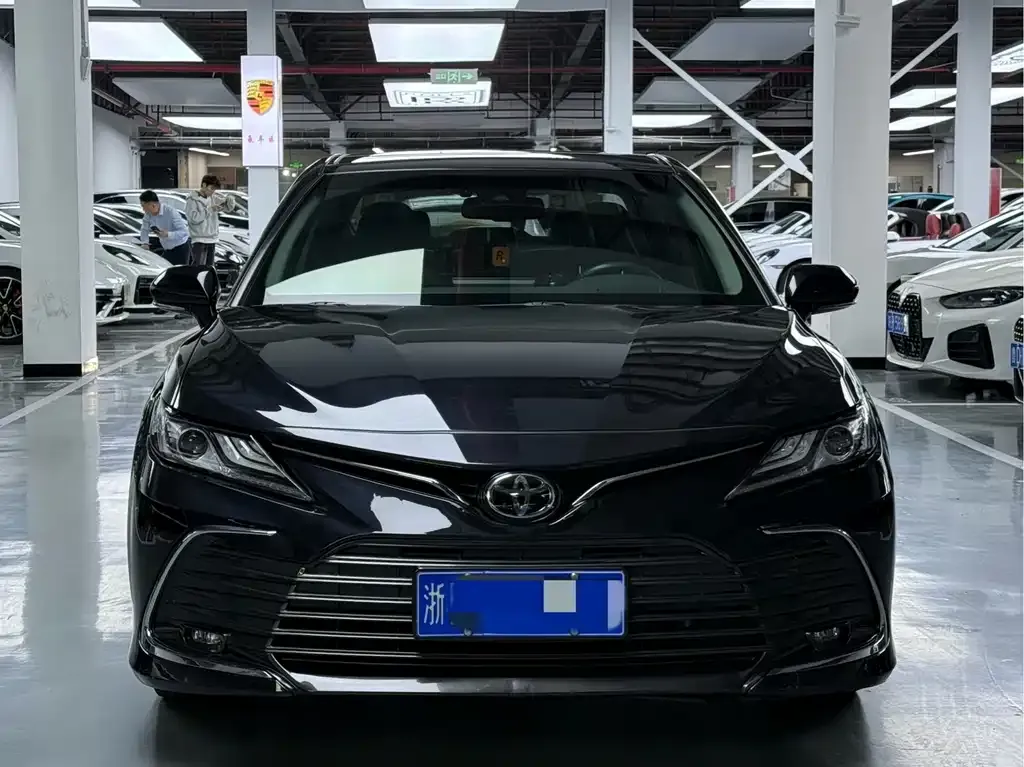 Toyota Camry 2022 из CN, фото 1