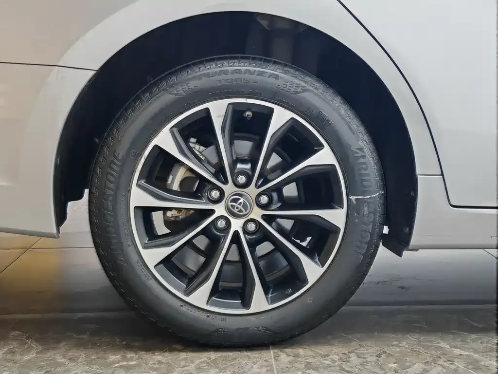Toyota Avalon 2022 из CN, фото 9