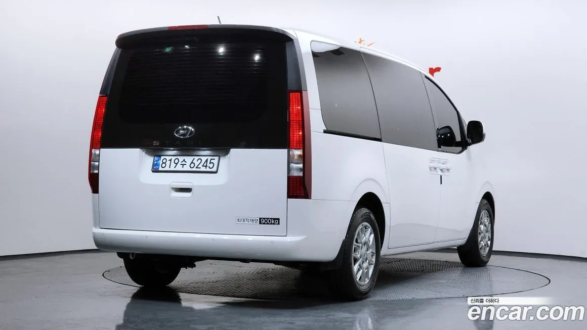 Hyundai Staria — фото 2