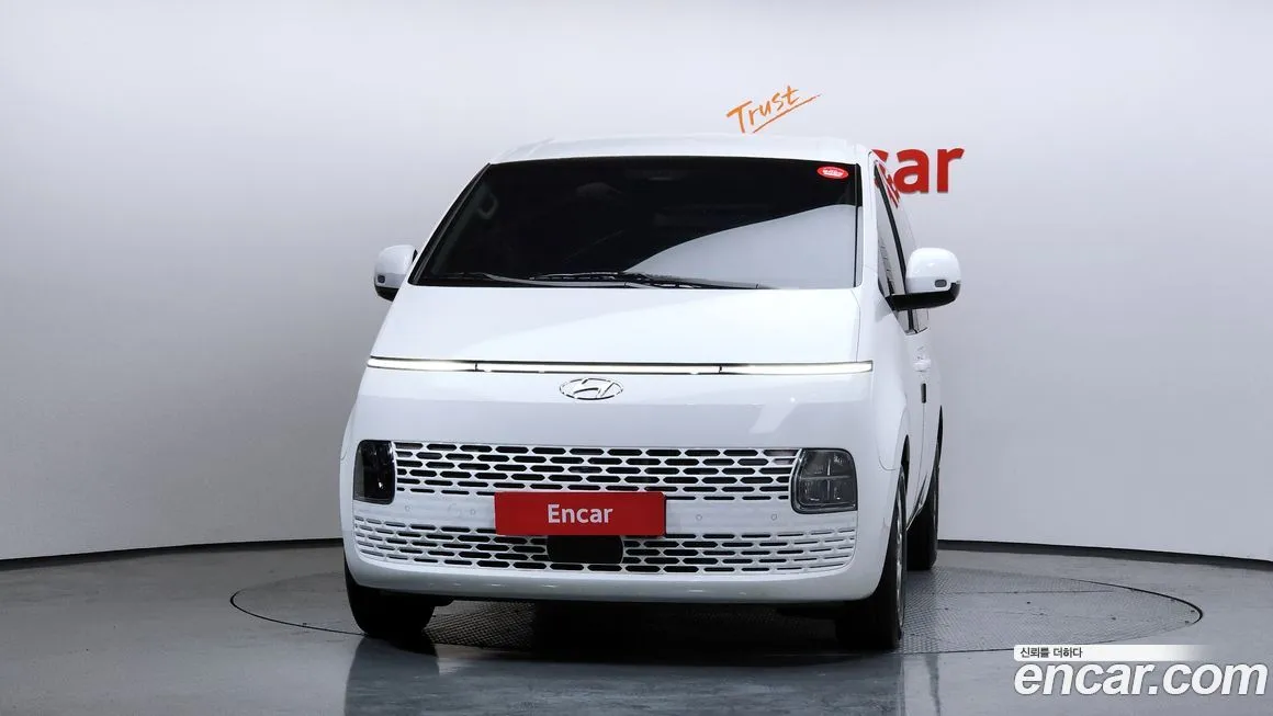 Hyundai Staria — фото 3